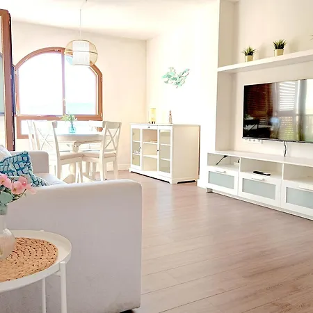 Royal - With Sea View & Terrace Apartamento
